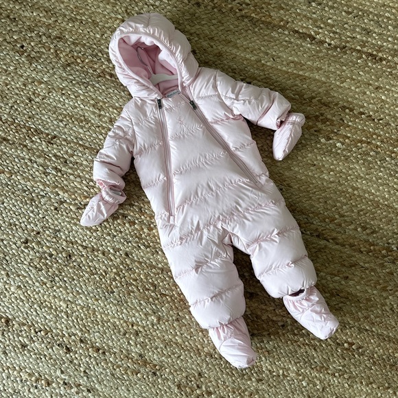 Water-repellent Hooded Bunting - Picture 2 of 9